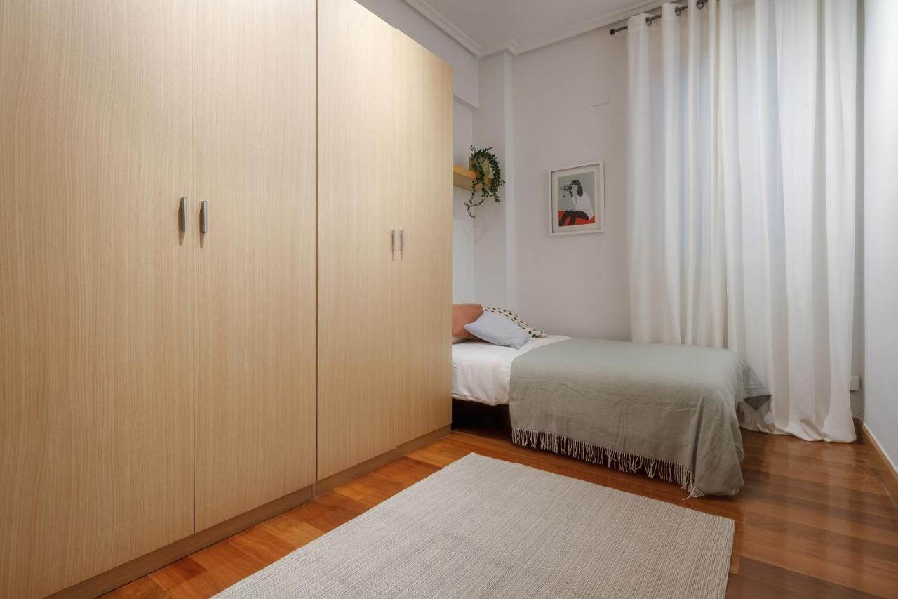 Fernandez Campo, Vivienda Turistica Centrica Reformada Con Wifi * Bilbao